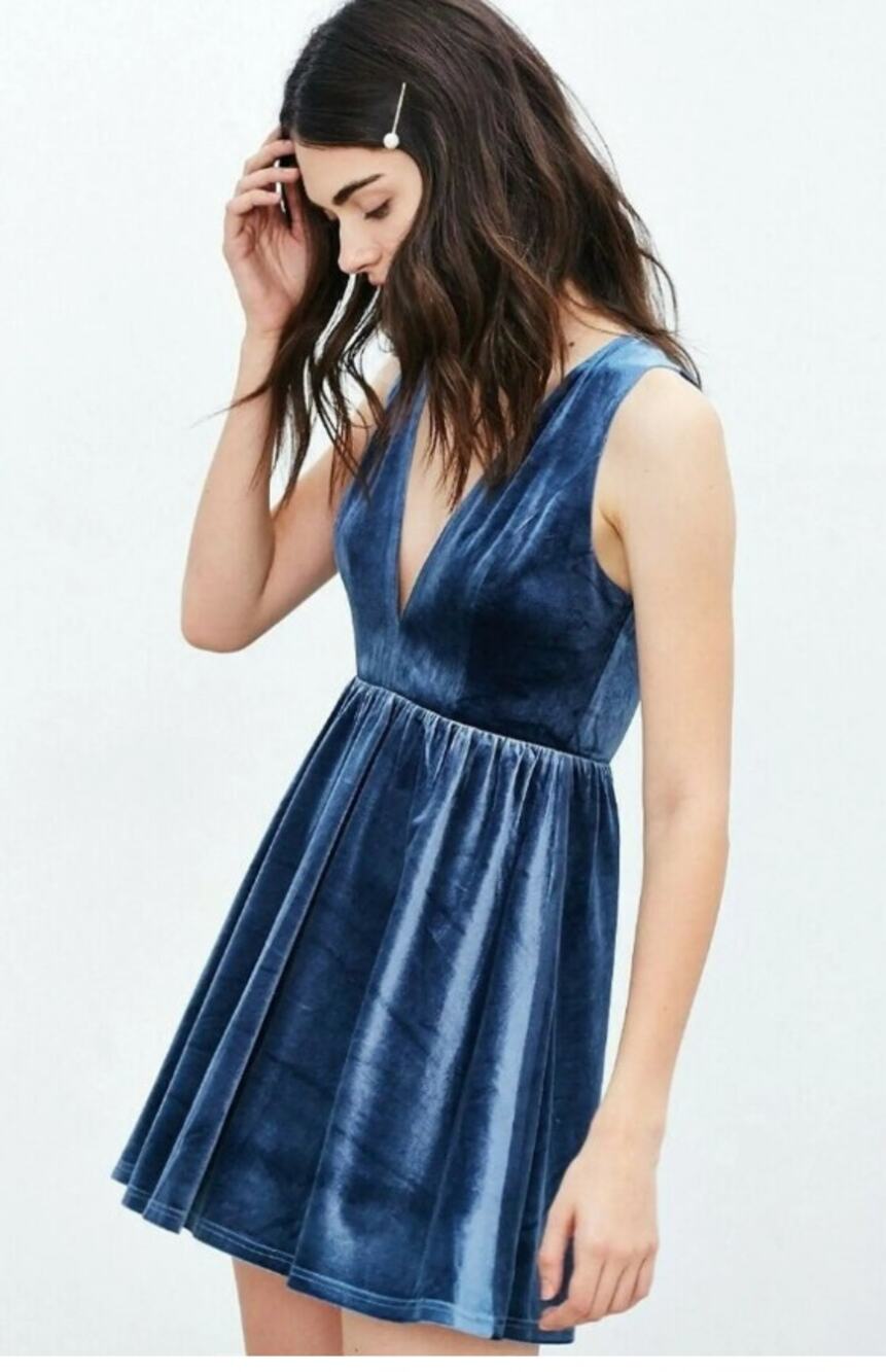 NWT Lucca Couture Urban Outfitters Blue Velvet V-Neck Mini Short Dress Size XS